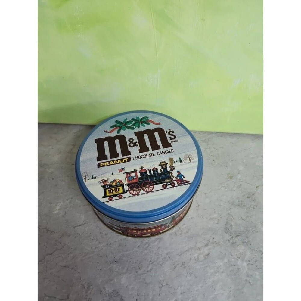 M&M collectors tin